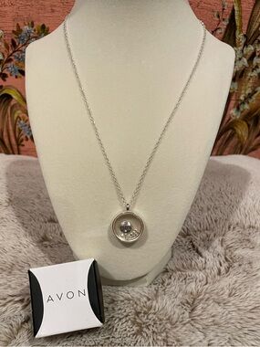 Avon "Many Blessings" Necklace